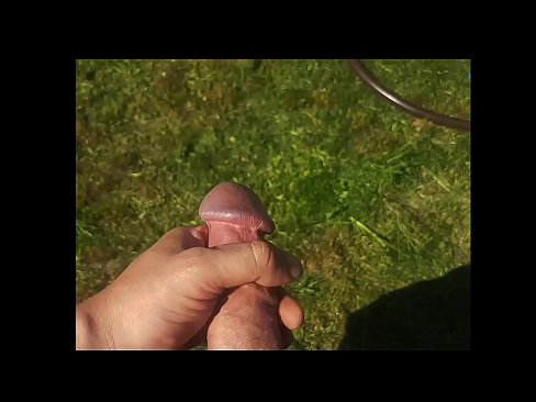 ❤️ Hot hottie får sin lyserøde fisse kneppet og kommer med en sprøjte i en sommerhave ️❌ Porn video at da.nicepornphotos.ru ️❤
